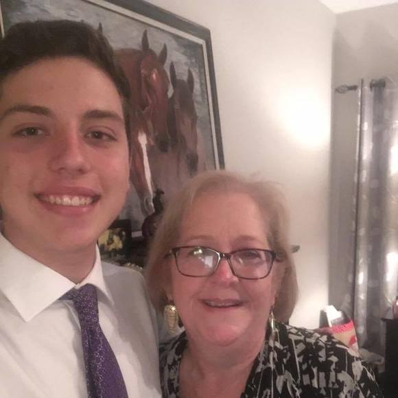 Meet your Posher, Kay - Picture 1 of 1